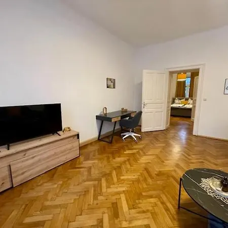 Charmante Wohnung In Innenstadtlage Graz Exterior foto