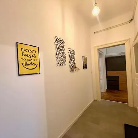 Charmante Wohnung In Innenstadtlage Graz Exterior foto