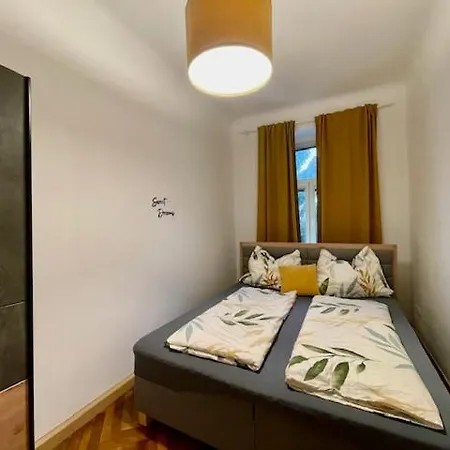 Charmante Wohnung In Innenstadtlage Graz Exterior foto