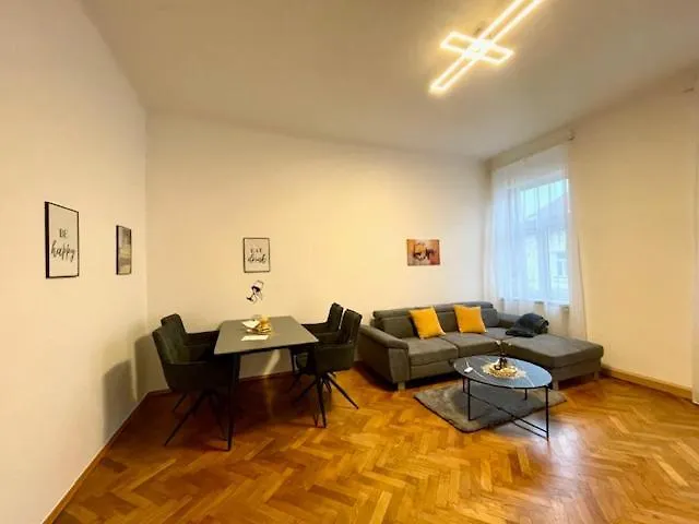 Charmante Wohnung In Innenstadtlage